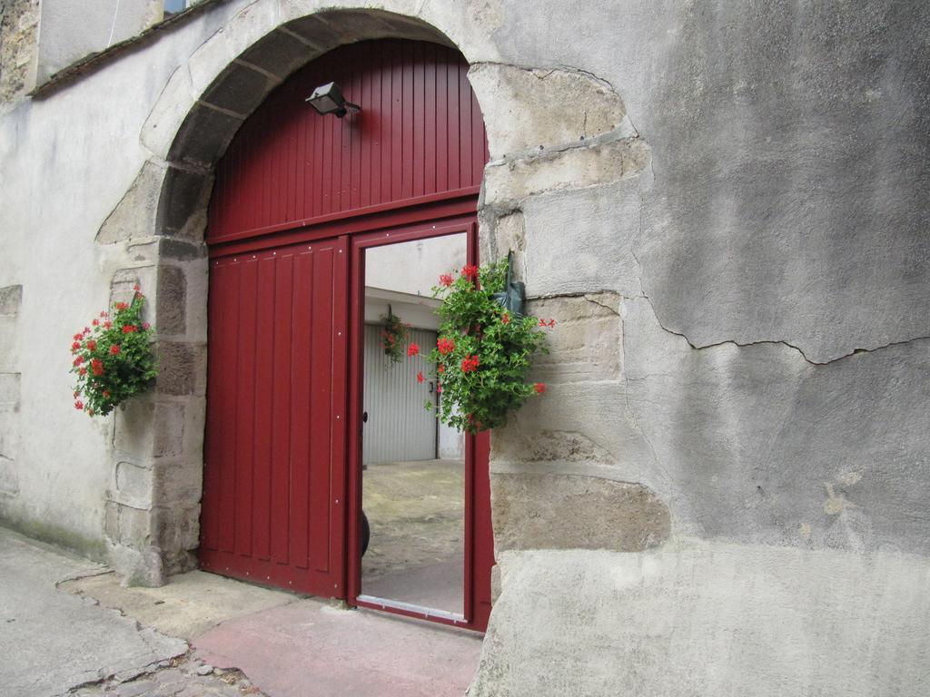 Pub Vauban Terreaux Hotel Avallon Kültér fotó